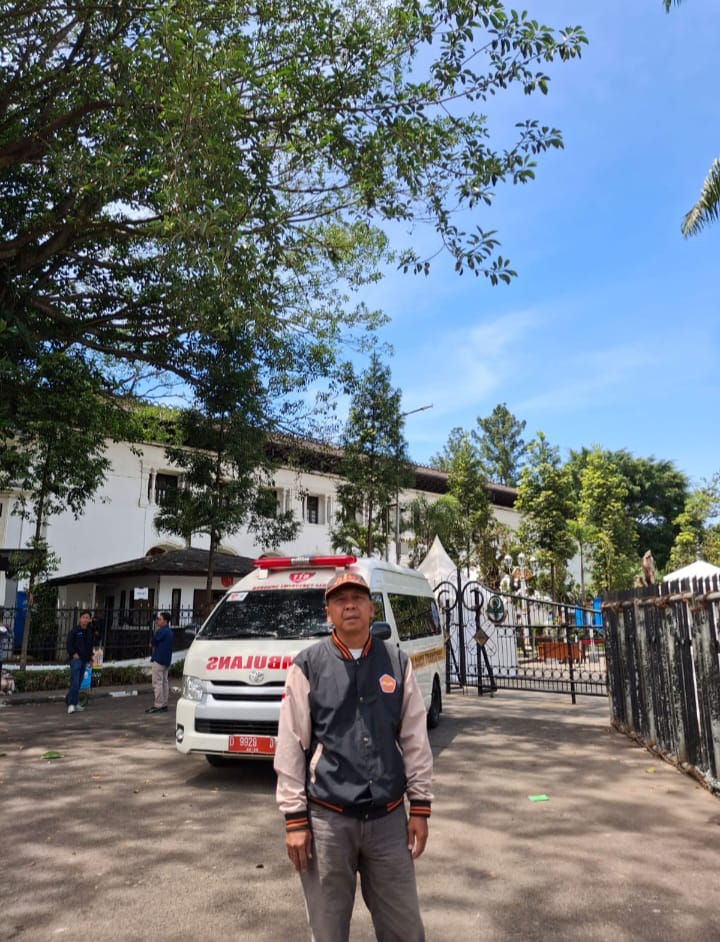 Kang Acip, Mantan Ketua DPM (Badan Legislatif) UNISBA 1996-1998. (Dok. Ist)