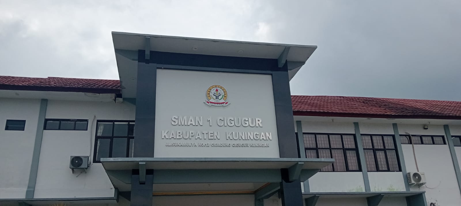 Kampus SMAN 1 Cigugur Jl. Sukamulya No.12, Sukamulya, Kec. Cigugur, Kabupaten Kuningan. (Foto: Dok. Ist)