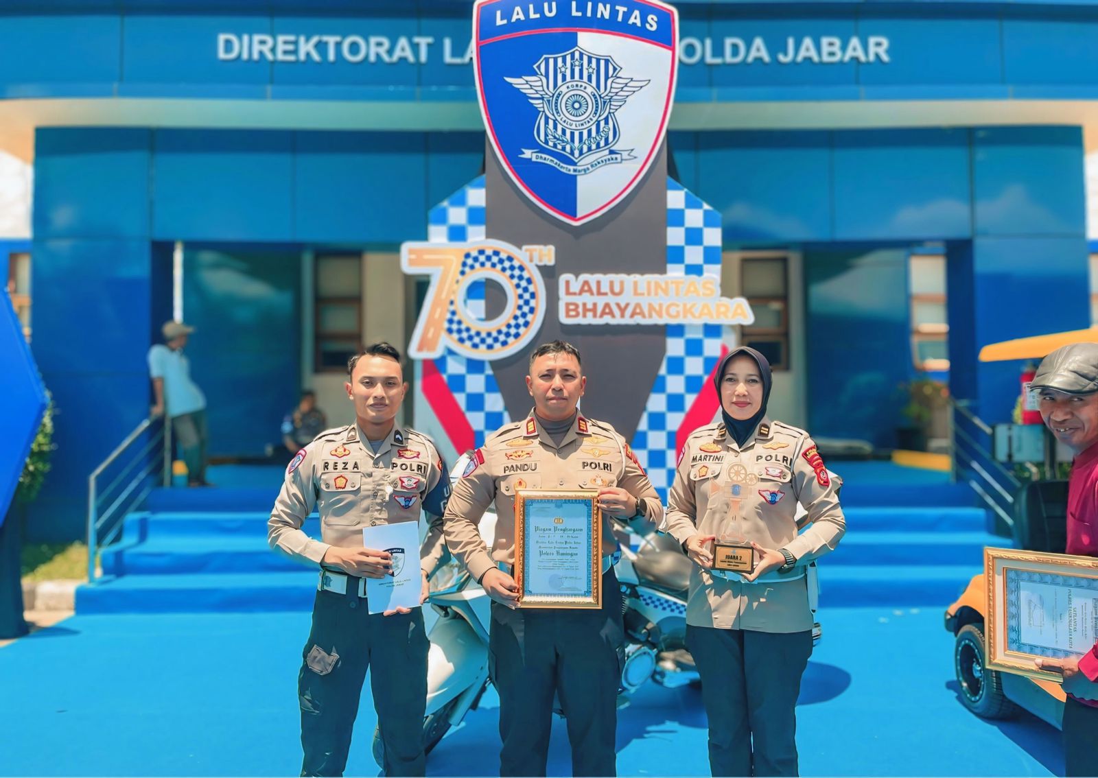 Satlantas Kuningan dinobatkan sebagai juara 2 Lomba Video Penanganan Laka Lantas Terbaik se-Jabar. (Foto: Dok.Satlantas)