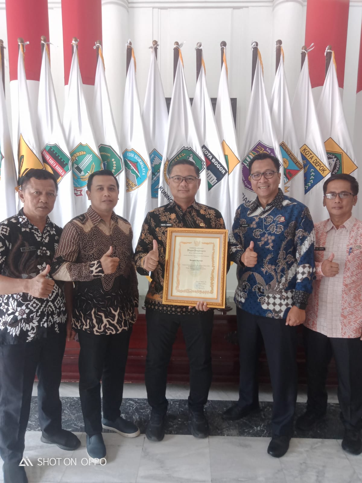 Penghargaan Peningkatan Kinerja Jaringan Dokumentasi dan Informasi Hukum (JDIH) 2025. (Foto: Dok.IKP)