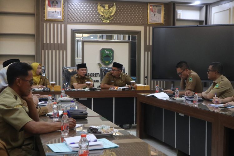 Rapat koordinasi pematangan persiapan Rintisan Sekolah Rakyat (SR). (Foto: Dok. Humas)