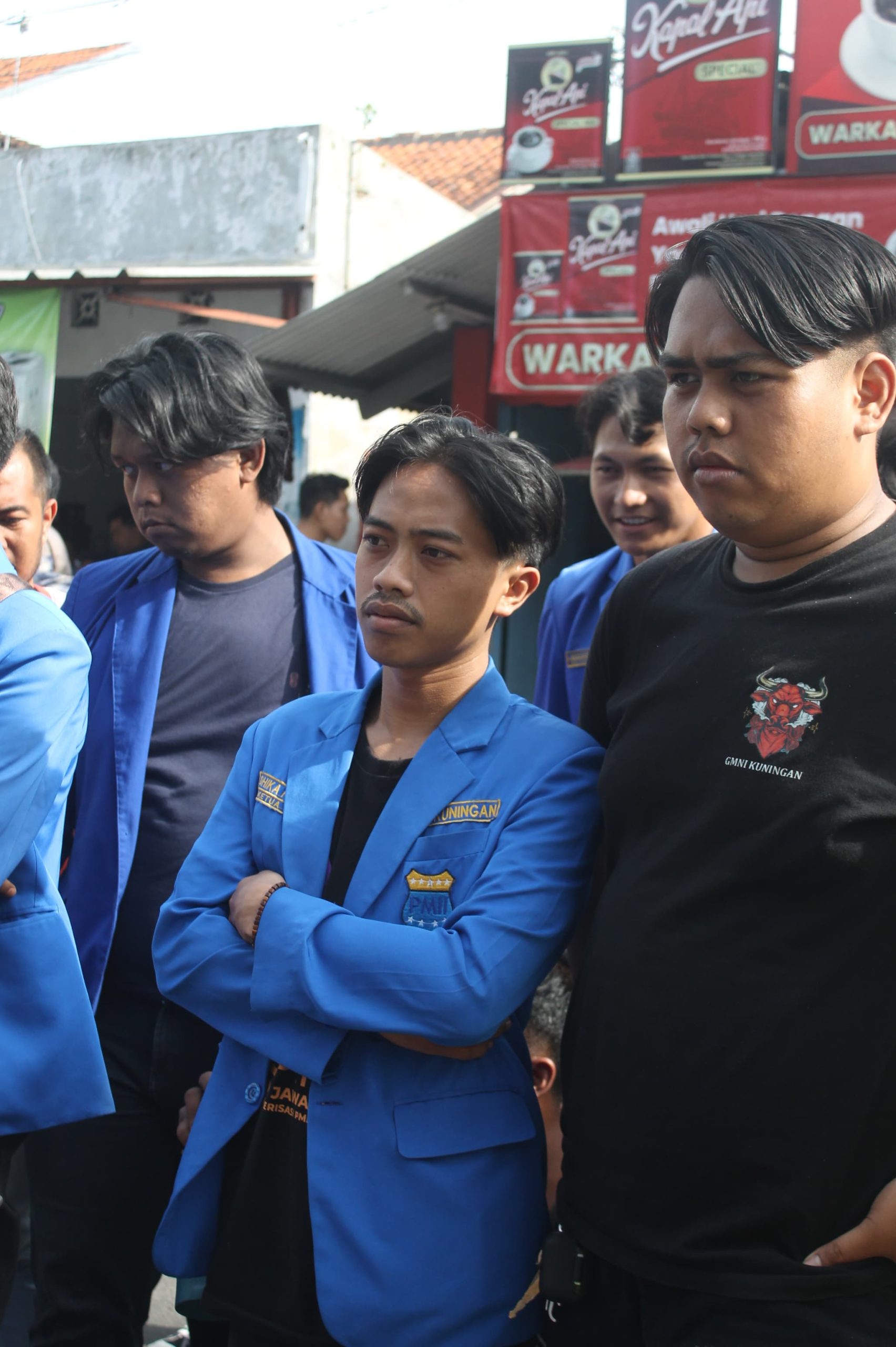 Ketua PC PMII Kabupaten Kuningan, Dhika Purbaya (Kiri). (Foto: dok. ist)