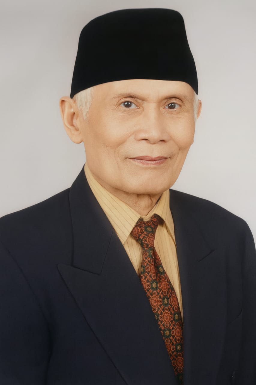 Drs. H. Sukardi Kartapermata bin Kartasaid, ayahanda Bupati Kuningan Dr. Dian Rachmat Yanuar, M.Si sekaligus sosok penting dalam perjalanan politik DPC PKB Kuningan. (Foto: dok. handover/ai)