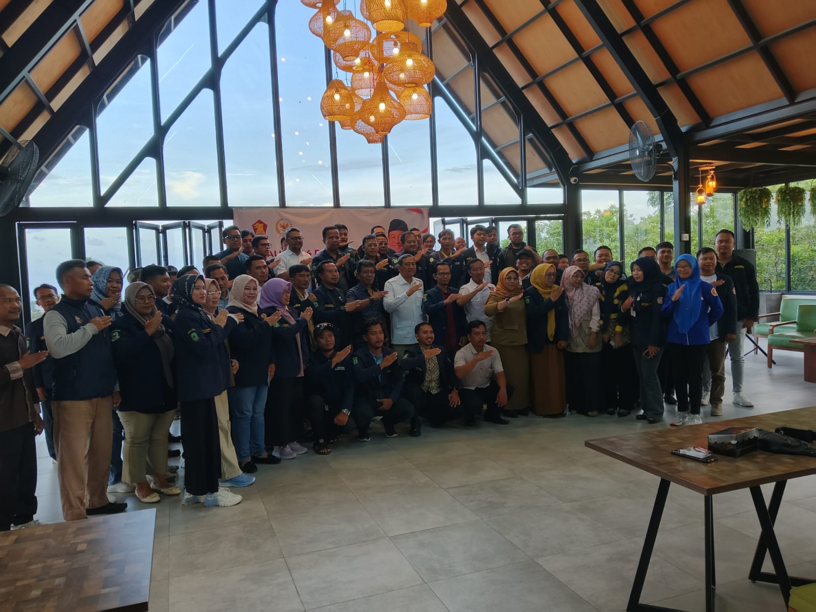 Karang Taruna Kabupaten Kuningan mengikuti sosialisasi empat pilar kebangsaan di Kajene (foto:dok. ist/tohirin)