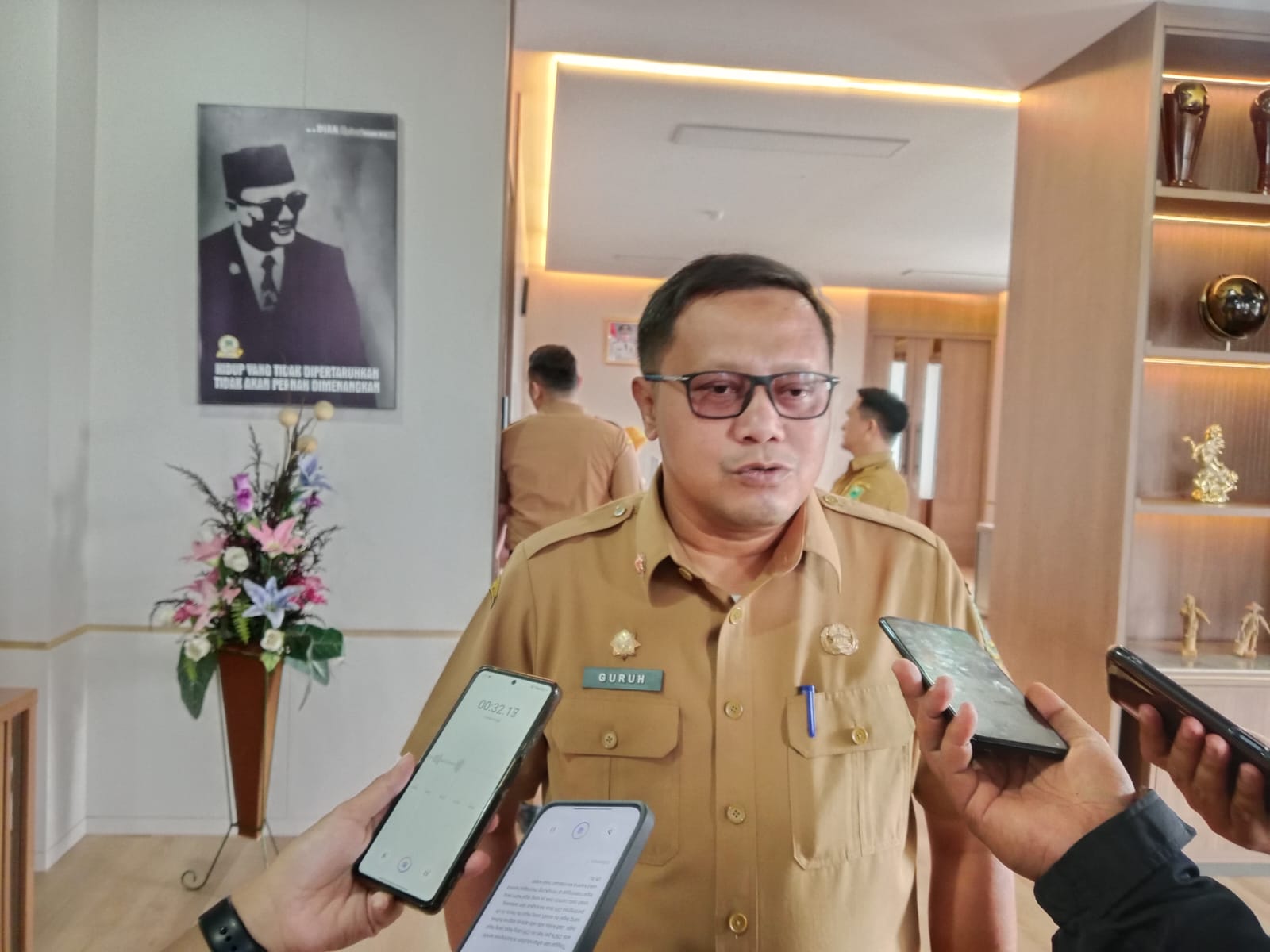 Guruh Irawan Zulkarnaen, Kepala Dinas Tenaga Kerja dan Transmigrasi (Disnakertrans) Kuningan (foto:dok. ist/tohirin)