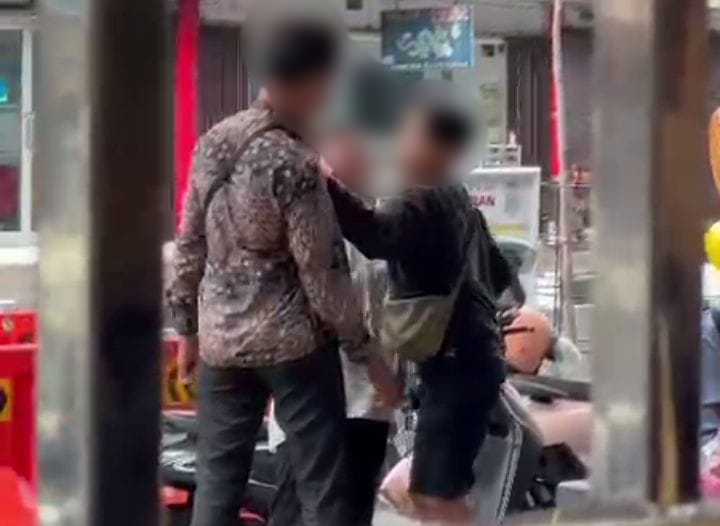 Tangkapan layar video viral yang diduga keributan keluarga di pertokoan siliwangi. (Foto: dok. sc/handover)