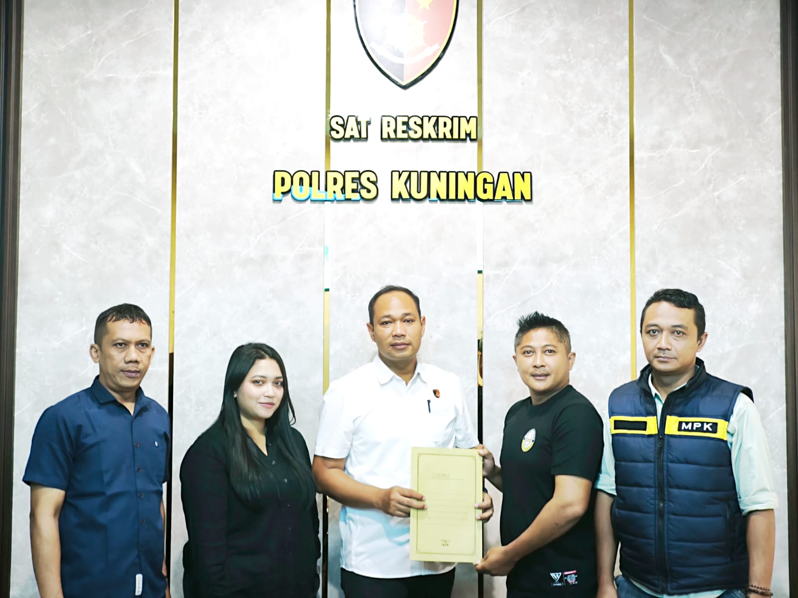 MPK bersama PA GMNI dan GASAK melaporkan eksploitasi mata air tanpa izin di Gunung Ciremai (foto:dok. vx/tohirin)