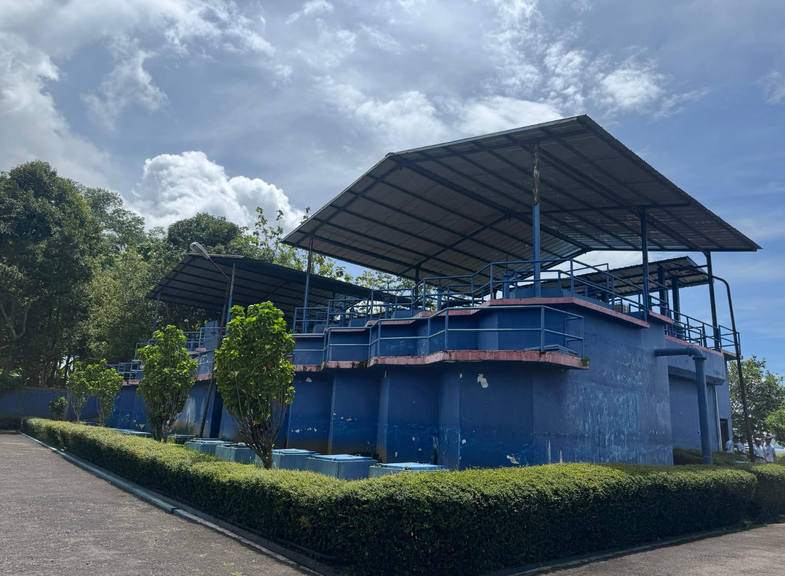 Instalasi Pengolahan Air (IPA) milik PAM Tirta Kamuning di kawasan Waduk Darma Kuningan. (Foto: dok. humas)