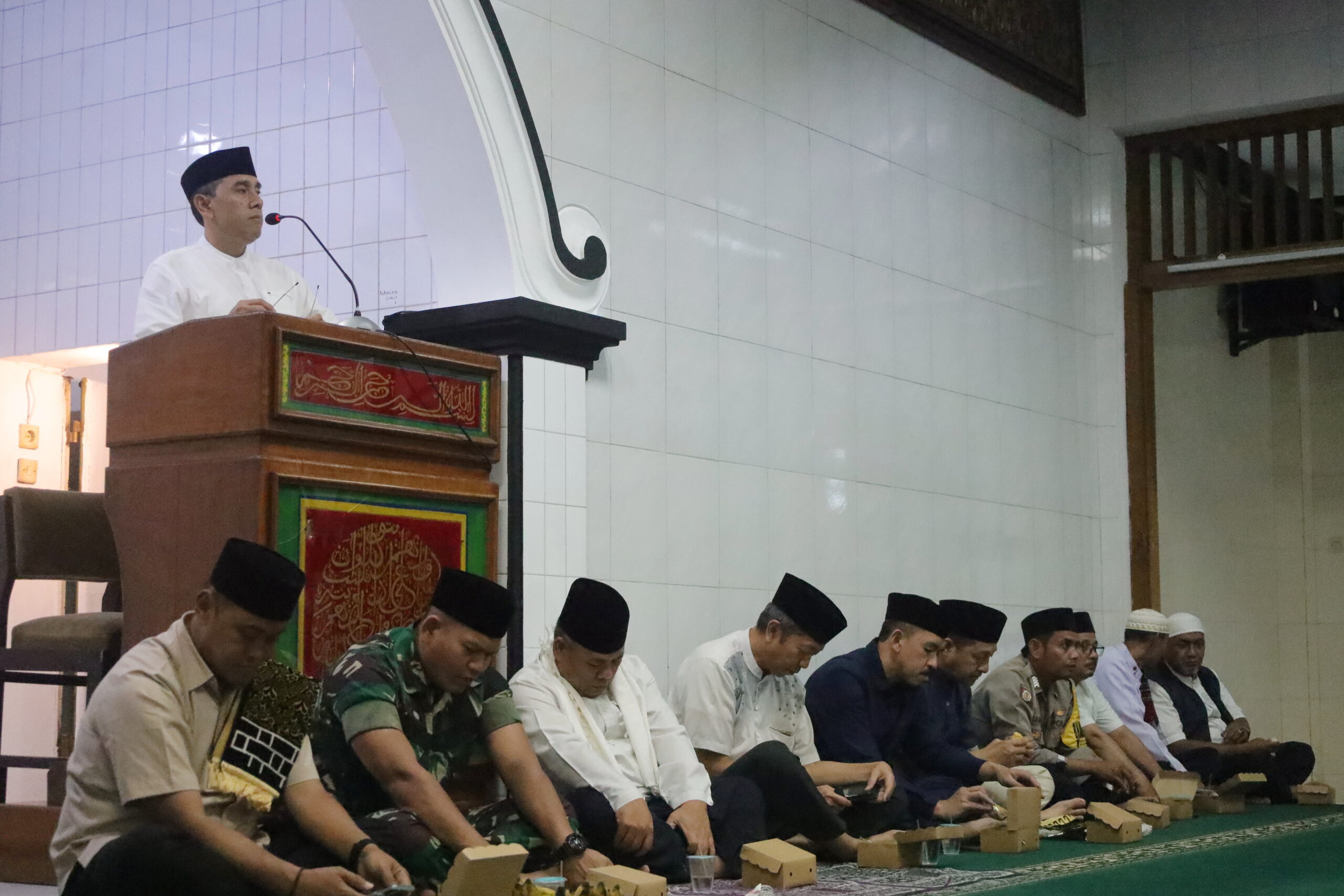 Suasana Taraweh Keliling di desa bojong cilimus (foto: dok. ist/tohirin)