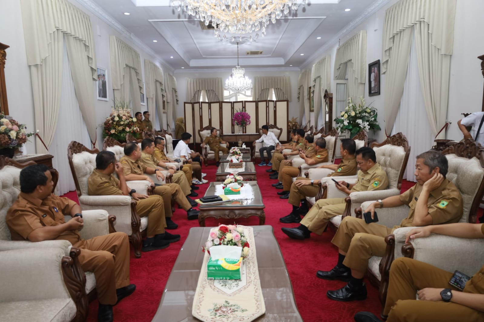 Suasana penandatanganan MOU pemkab dengan APJATEL (foto:dok. ist/tohirin)