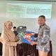 Penyerahan Simbolis Kunci Ruang kelas (foto:dok. kemenag/tohirin)
