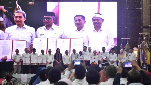 Foto bersama di acara Revitalisasi Vokasi yang di selenggarakan oleh pemprov jabar (foto;dok. ist/tohirin)