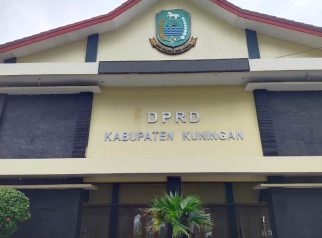 Gedung DPRD Kabupaten Kuningan. (Foto: dok. net)