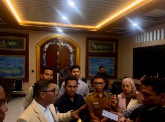 Wawancara Charles Situmorang, kuasa hukum SRP, kepada awak media usai persidangan (foto:dok. ist/tohirin)