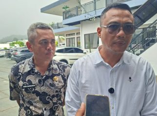 Ketua komisi 3 DPRD Didit Pamungkas dan Camat Cigugur Yono (foto:dok ist/tohirin)