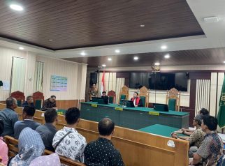 Hakim Pengadilan Negeri Kuningan menolak gugatan praperadilan terkait penerbitan SP3 oleh Satreskrim Polres Kuningan dalam perkara sengketa tanah. Putusan tersebut menegaskan penghentian penyidikan dinyatakan sah menurut hukum. (Foto: dok. net)