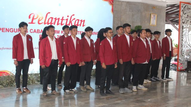 Prosesi pelantikan IMM Kuningan (foto:dok ist/tohirin)