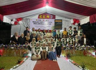 Malam perpisahan KKN Kolaboratif 3 di Desa Gewok berlangsung penuh haru dan kebersamaan setelah satu bulan menjalankan pengabdian. (Dok. Ist)