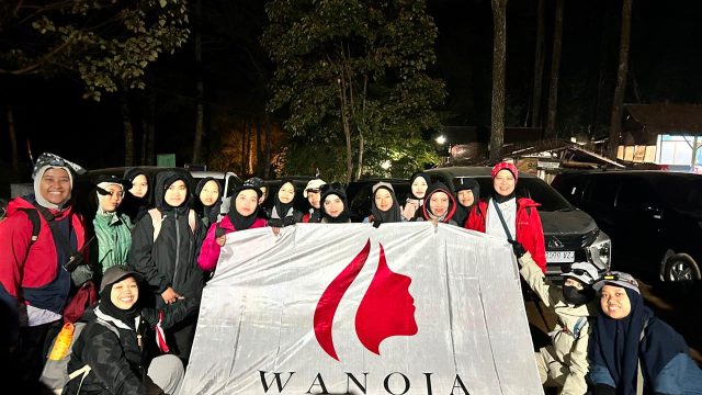 Sebanyak 49 orang tergabung dalam misi Wanoja Perjuangan menuju Puncak Ciremai 3.078 mdpl untuk mengibarkan bendera Wanoja pada HUT RI ke-81. (Dok. Wanoja Perjuangan)