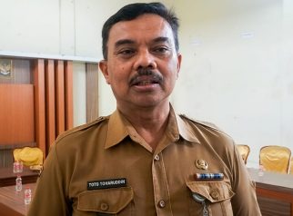 Kepala Dinas Tenaga Kerja dan Transmigrasi (Disnakertrans) Kabupaten Kuningan, Dr. H. Toto Toharuddin, M.Pd., M.H. (Dok. Ist)