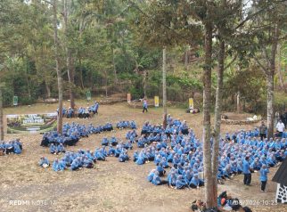 Ratusan guru TK yang tergabung dalam IGTKI-PGRI Kabupaten Kuningan mengikuti Capacity Building 2026 di Objek Wisata Woodland, Desa Setianegara, Kecamatan Cilimus, Jumat (21/8/2026). (Dok. Ist)