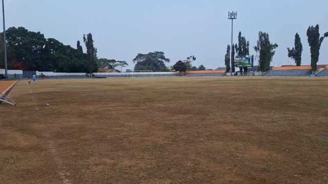 Kondisi lapangan Mashud Wisnusaputra jelang Verifikasi kelayakan stadion menjelang Liga 3 Nusantara (foto:dok ist/tohirin)